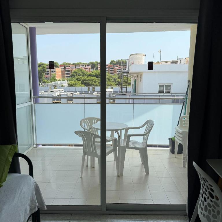 602 Cala Forn Salou Side sea views w Direct access to the beach - Estudio - 2