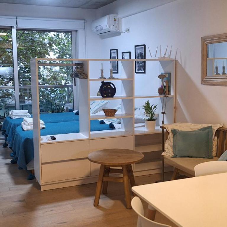Excelente a metros Embajada USA y La Rural Piscina - Apartamento de 1 dormitorio - 1