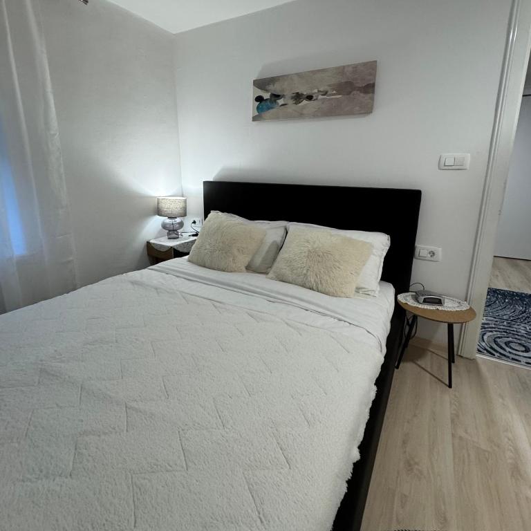Moon downtown apartment 5 minutes walk around everything important - One-Bedroom Apartment - 2