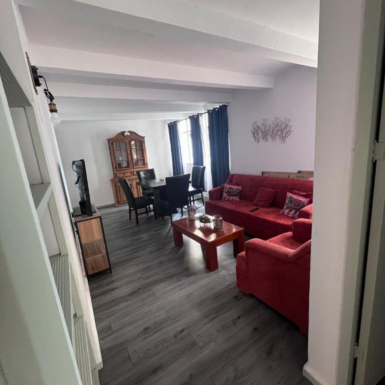 Saritas House - Three-Bedroom Apartment - 1