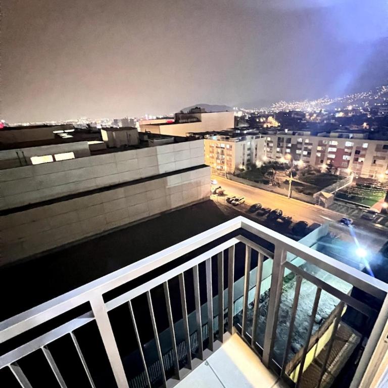 Downtown apartment in a residential area in Lima - Three-Bedroom Apartment - 7