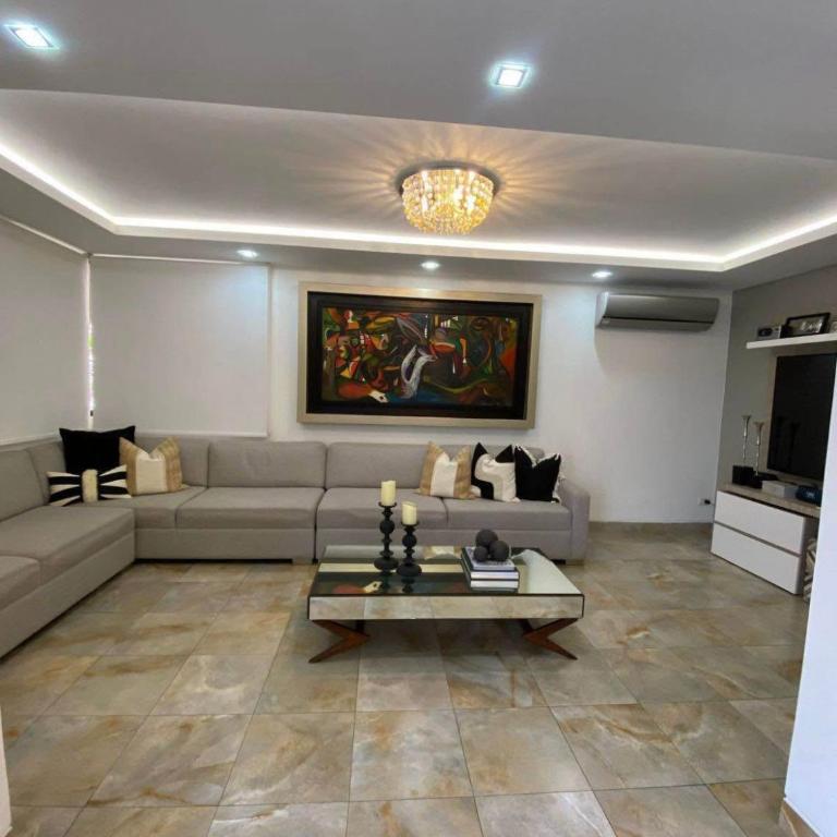 Casa en samborondon - Casa de 4 dormitorios - 4