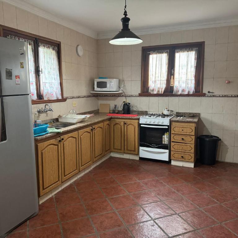 Casa grande en Miramar con parque, quincho y parrilla - Casa de 5 dormitorios - 17