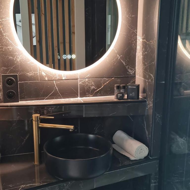 CK Suite & Spa - Jacuzzi Privatif - Reims - Apartamento de 1 dormitorio - 9