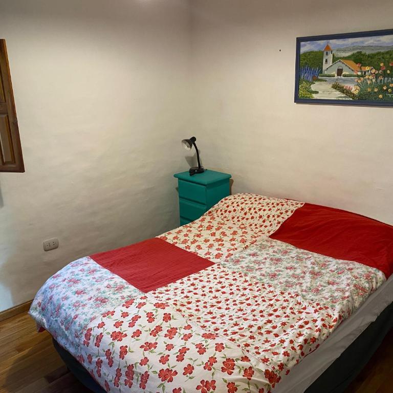 Casa con pileta y quincho en sierras chicas - Casa Unifamiliar de 3 dormitorios - 24
