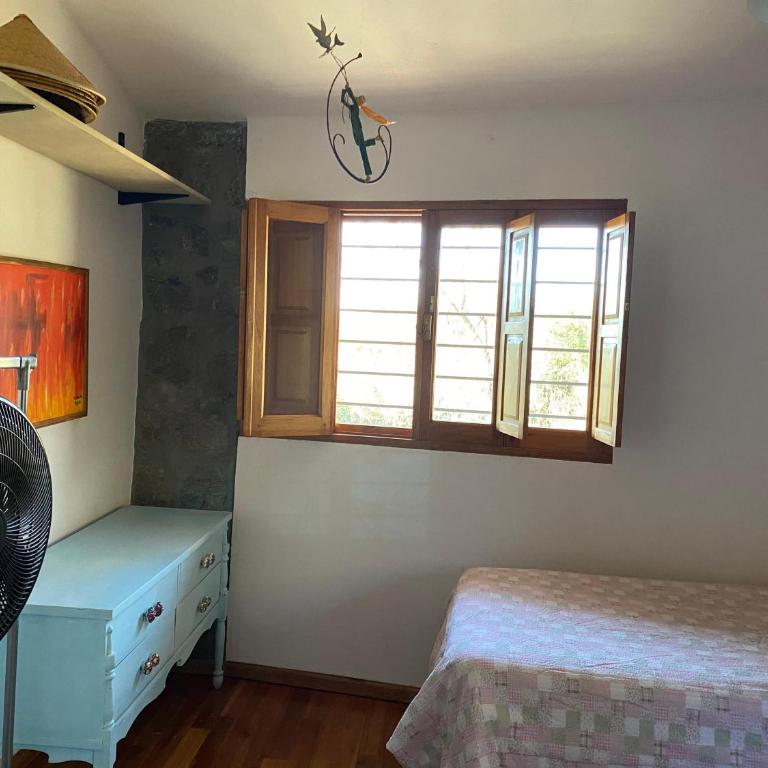 Casa con pileta y quincho en sierras chicas - Casa Unifamiliar de 3 dormitorios - 27
