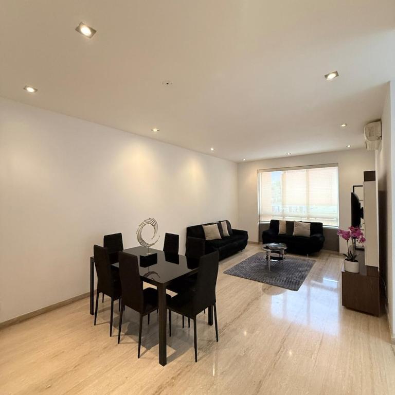 Elegant & Luxurious Apartment in Central Chacao - Three-Bedroom Apartment - 26