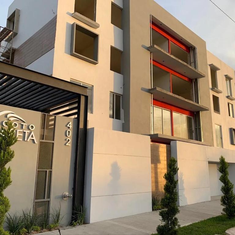 Apartamento en Zona Playa Cerritos - Three-Bedroom Apartment - 5