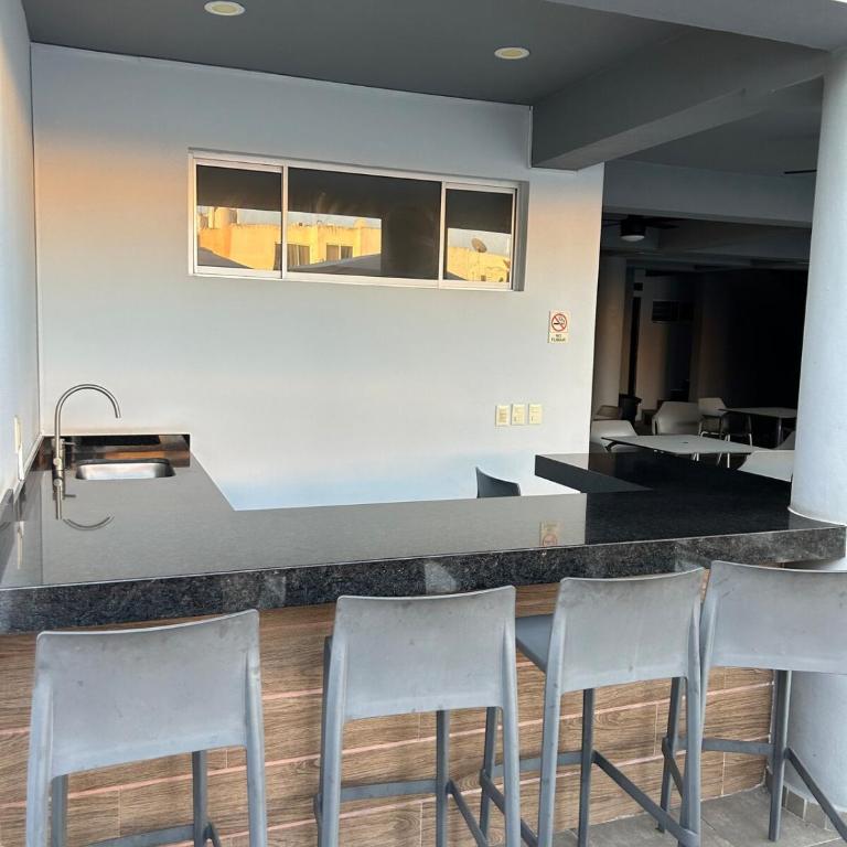 Apartamento en Zona Playa Cerritos - Three-Bedroom Apartment - 15