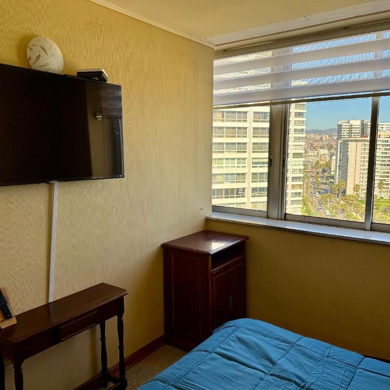 Beautiful and family-friendly on San Martin Avenue - Apartment - 2