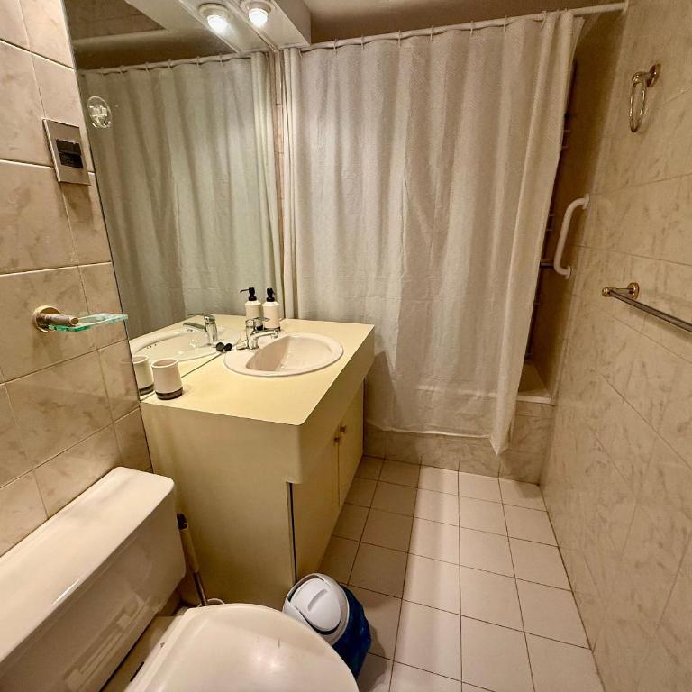 Beautiful and family-friendly on San Martin Avenue - Apartment - 5