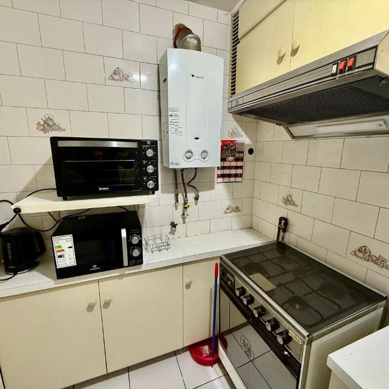 Beautiful and family-friendly on San Martin Avenue - Apartment - 26