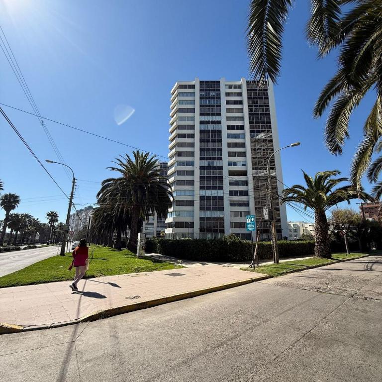 Beautiful and family-friendly on San Martin Avenue - Apartment - 32