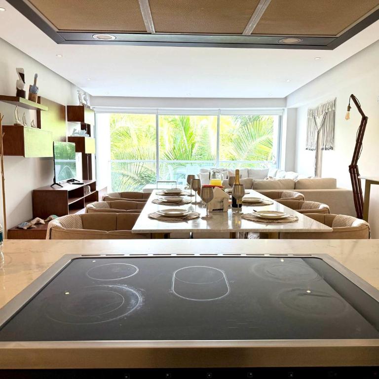 Oceanfront Luxury Escape Bolongo 3BR - Apartamento - 20