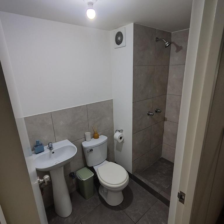 Acogedor departamento con cochera - Two-Bedroom Apartment - 21