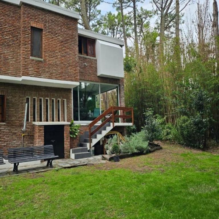 Casa Alta Con Piscina en el Bosque de Carilo - Casa de 3 dormitorios - 3