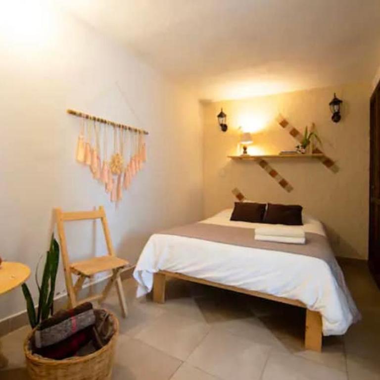 La Casita de Arte - Double Room with Private Bathroom - 4
