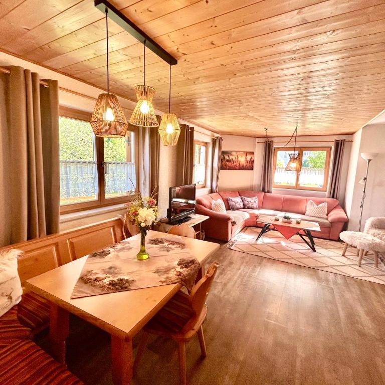Haus Susanne - Two-Bedroom Apartment with Mountain View - 8