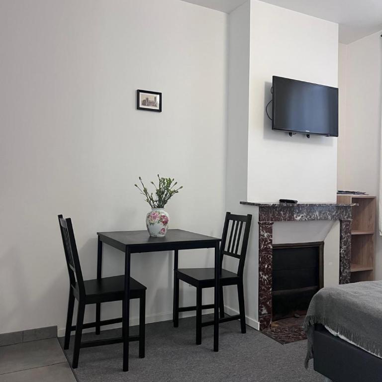 VILLA VLAS - Chambre d'Hôte - Limoges - Chambre Double avec Salle de Bains Privative - 5