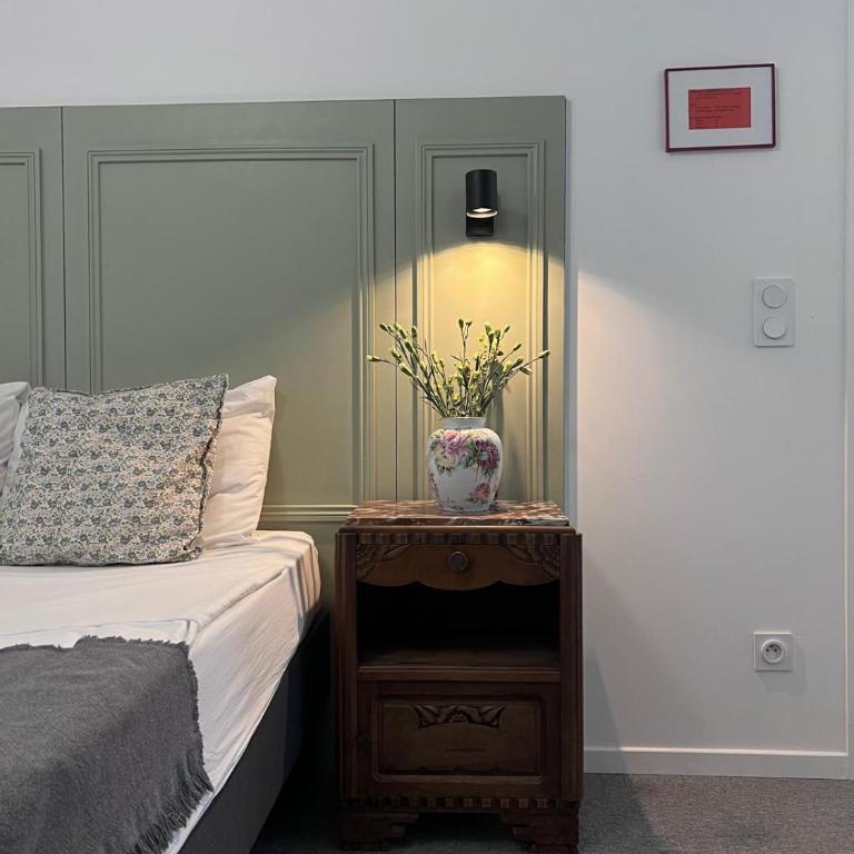 VILLA VLAS - Chambre d'Hôte - Limoges - Chambre Double avec Salle de Bains Privative - 1