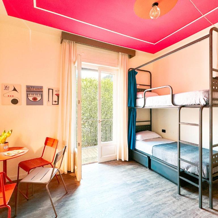 Ostello Bello Bologna - Posto Letto in Dormitorio Misto con 4 Letti - 1