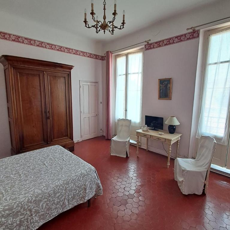 Grand appartement au cœur d'Avignon - Apartment mit 3 Schlafzimmern - 17