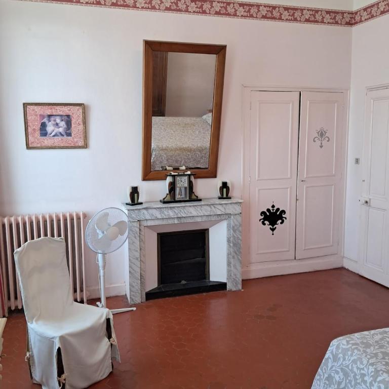 Grand appartement au cœur d'Avignon - Apartment mit 3 Schlafzimmern - 32