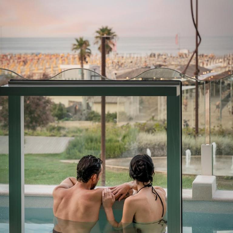Savoia Hotel Rimini - Camera Tripla con Vista Mare e Accesso Spa - 4
