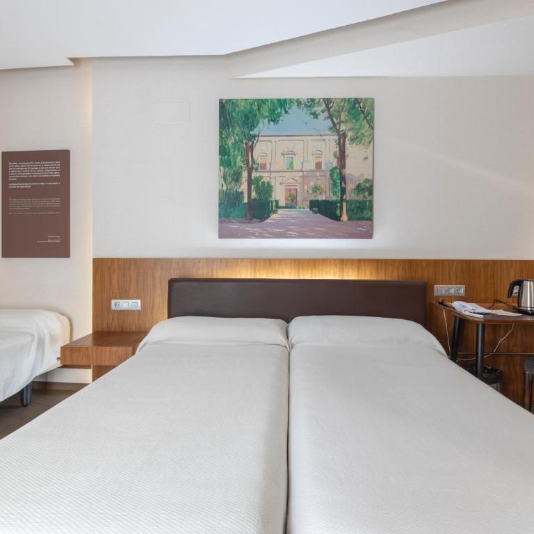 BIBO Hotel Recogidas - Triple Room (3 Adults) - 5