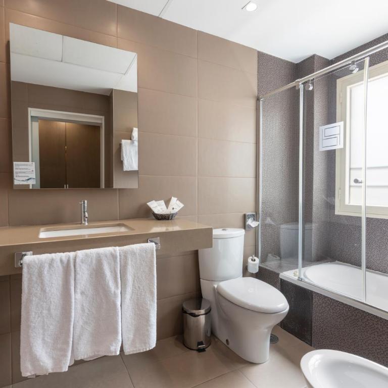 BIBO Hotel Recogidas - Triple Room (3 Adults) - 3
