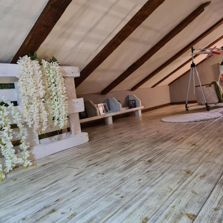 Cheerful three bedroms house with free parking - Three-Bedroom Villa - 20