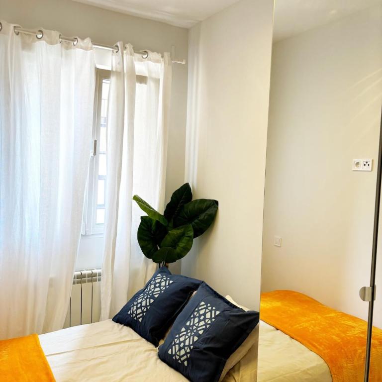 Rastro, Plaza Mayor and Madrid Río - Two-Bedroom Apartment - 37