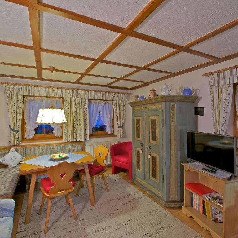 Holzschnitzers Appartements - Apartment mit Balkon - 6