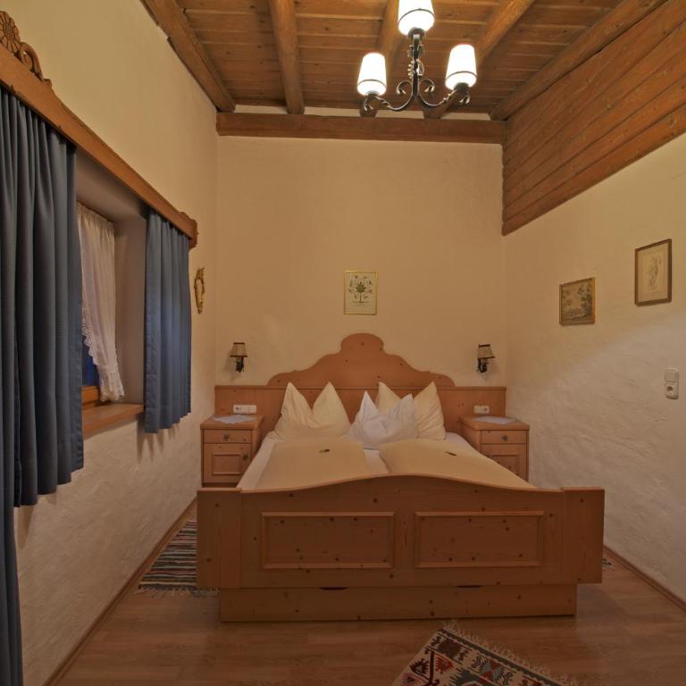 Holzschnitzers Appartements - Apartment mit Balkon - 12