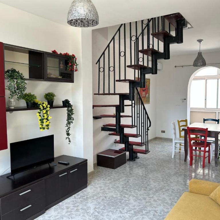 MondHello a 2 passi dal mare - Appartamento con 2 Camere da Letto e Terrazza - 4