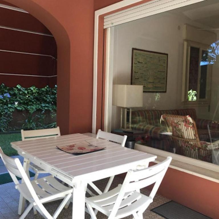 Beautiful villa near the beach - Villa - 10