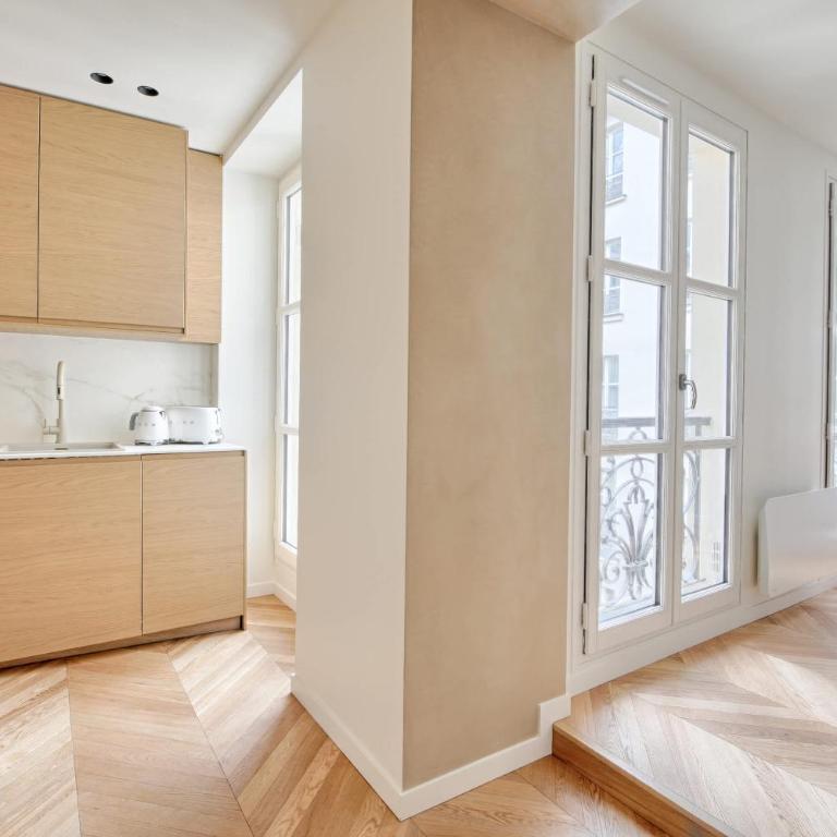 Heart Marais Luxury 2BR AC by Melvane - Appartement - 12