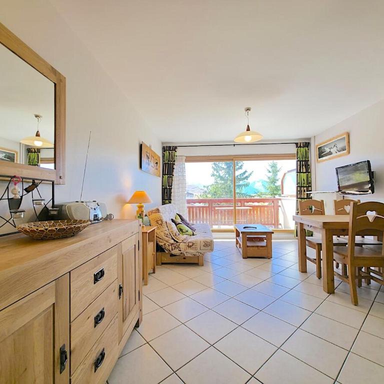 Grand T2 lumineux avec parking - 4 personnes - Appartement 1 Chambre - 18
