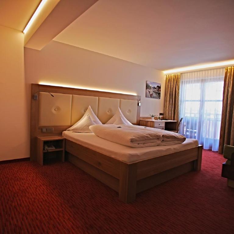 Pension Walserheim - Familienzimmer mit Balkon - 4