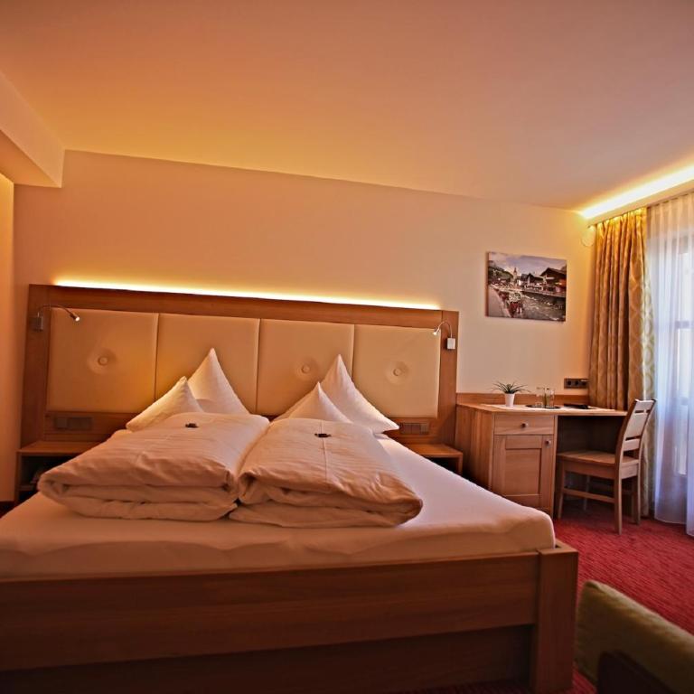 Pension Walserheim - Familienzimmer mit Balkon - 5