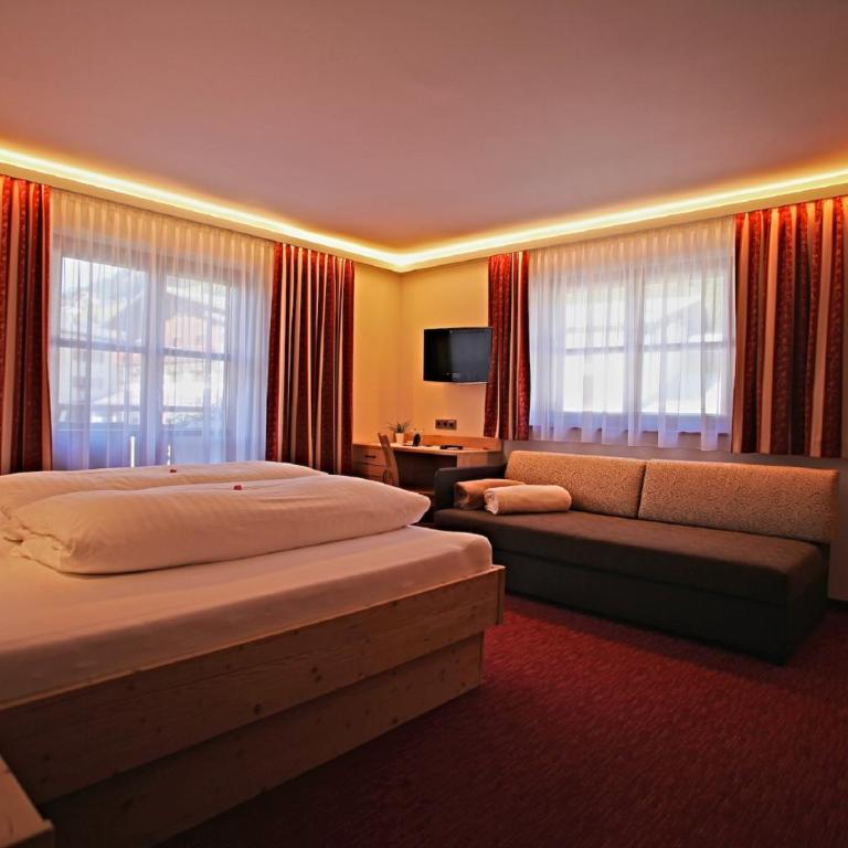 Pension Walserheim - Dreibettzimmer - 3