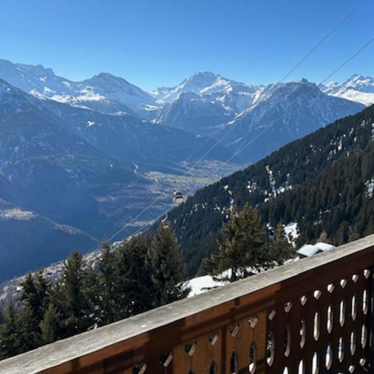 Chalet Val Roc - Dachwohnung West - Apartment mit 2 Schlafzimmern und Balkon - 3