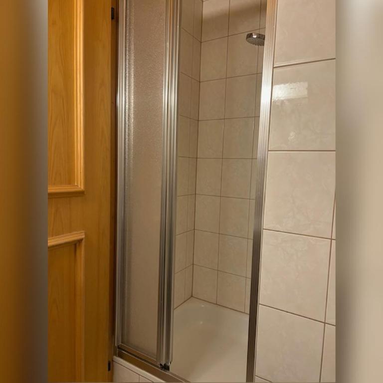 Chalet Val Roc - Dachwohnung West - Apartment mit 2 Schlafzimmern und Balkon - 8
