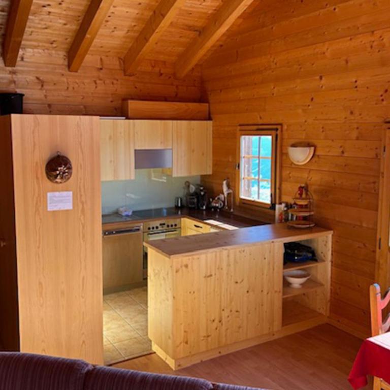 Chalet Val Roc - Dachwohnung West - Apartment mit 2 Schlafzimmern und Balkon - 6