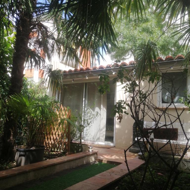 Charmant studio avec jardin - One-Bedroom Apartment - 2