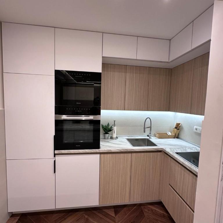 MonteLux Apartman - Apartment mit 3 Schlafzimmern - 5