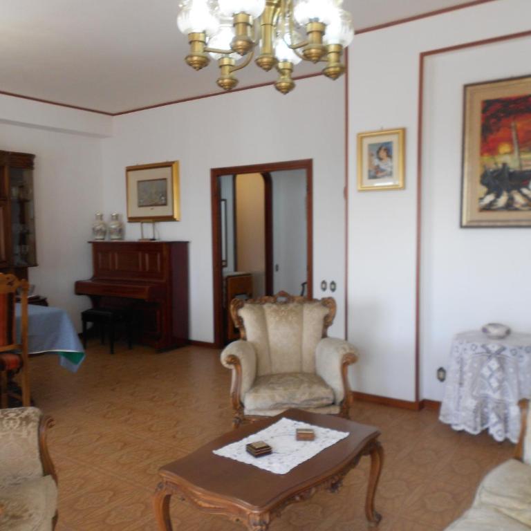 Atratina 76 - Three-Bedroom Apartment - 32