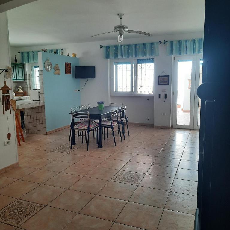 Casa Vacanze Valentina - Three-Bedroom Home - 10
