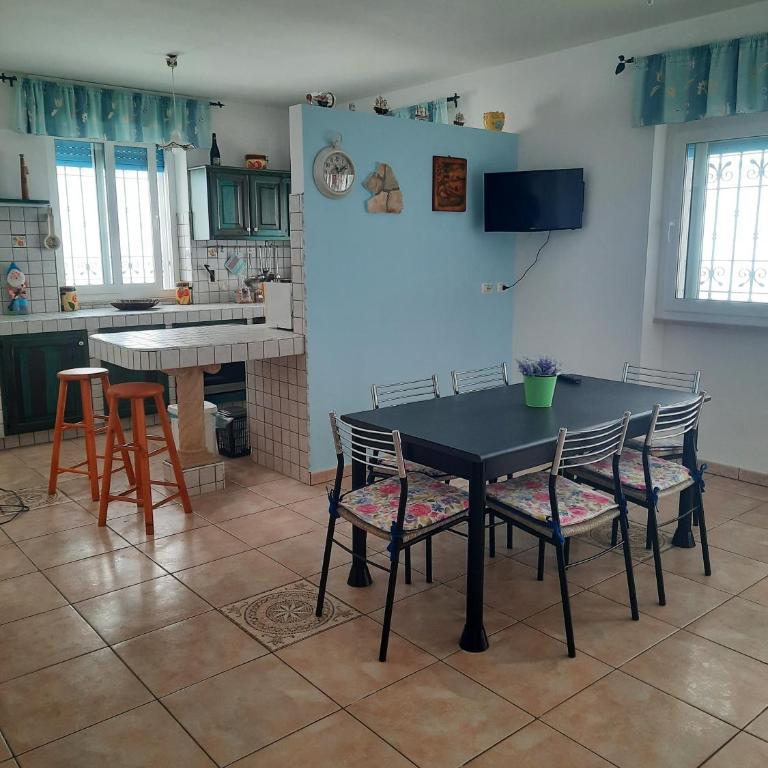 Casa Vacanze Valentina - Three-Bedroom Home - 11
