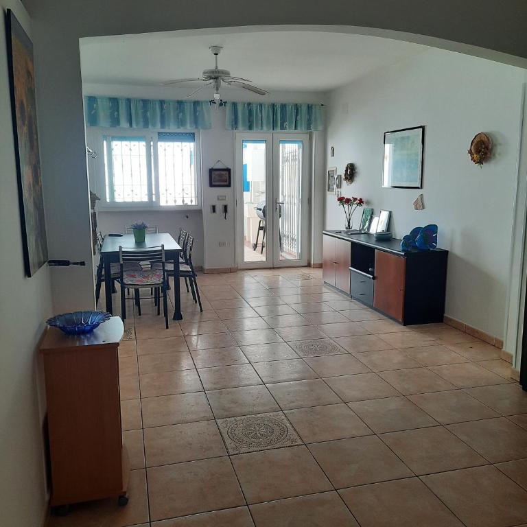 Casa Vacanze Valentina - Three-Bedroom Home - 12